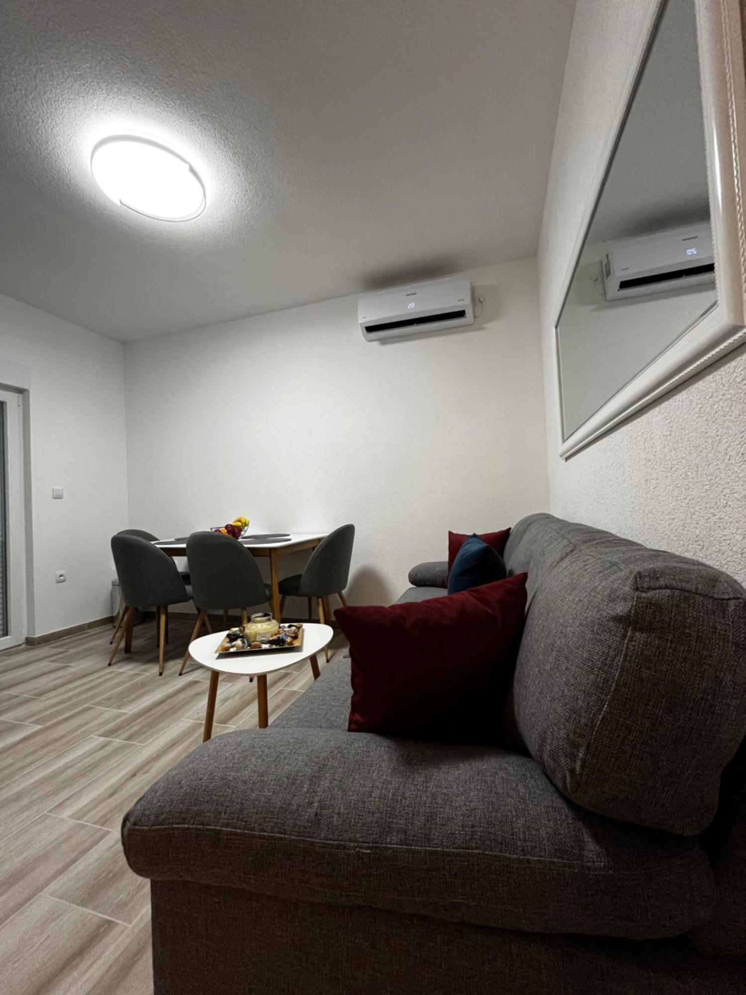 Twin Apartments Ivanica 外观 照片