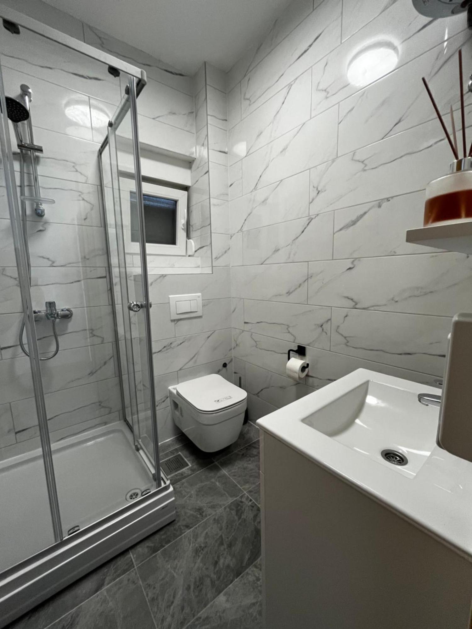 Twin Apartments Ivanica 外观 照片