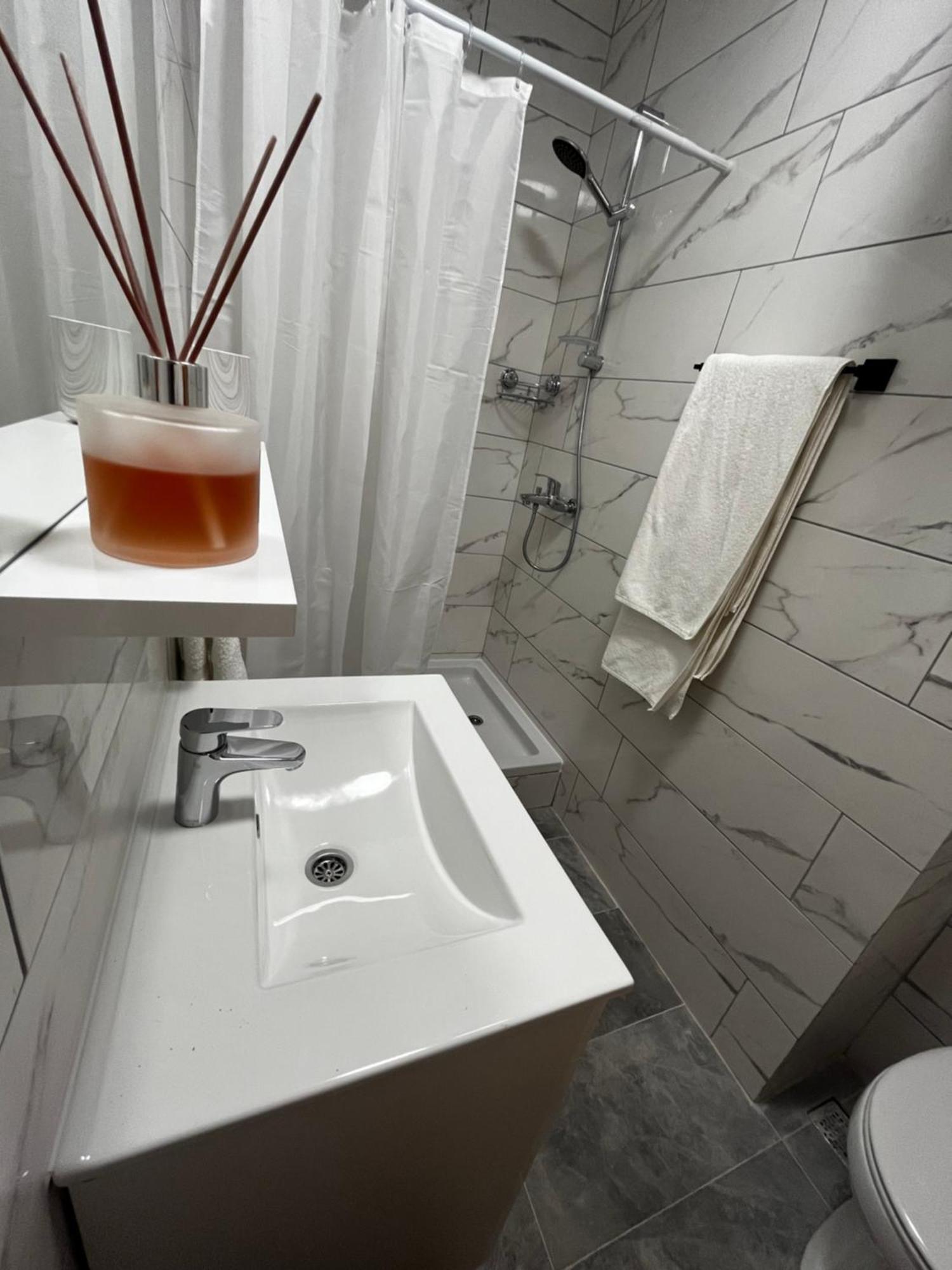 Twin Apartments Ivanica 外观 照片