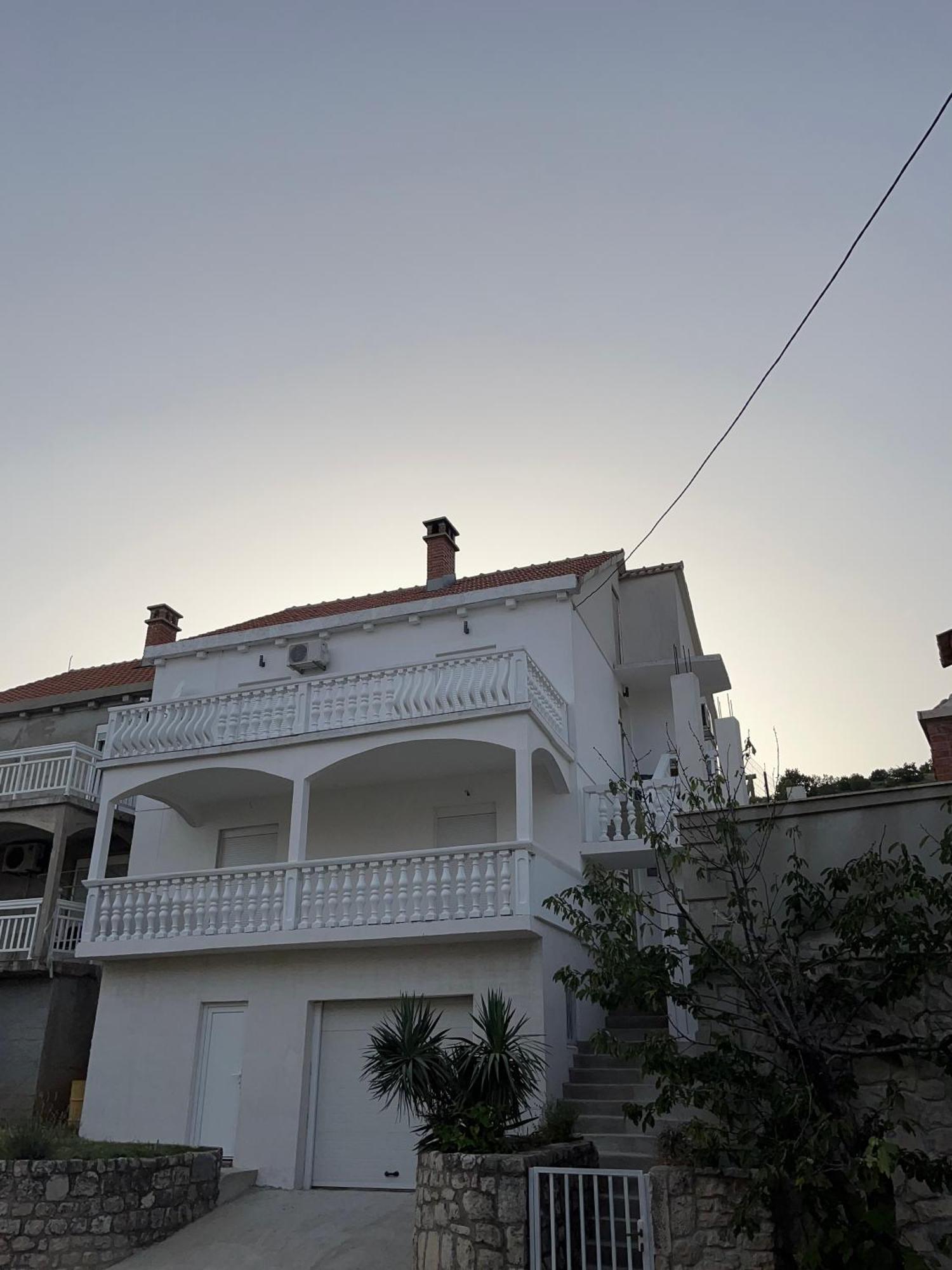 Twin Apartments Ivanica 外观 照片